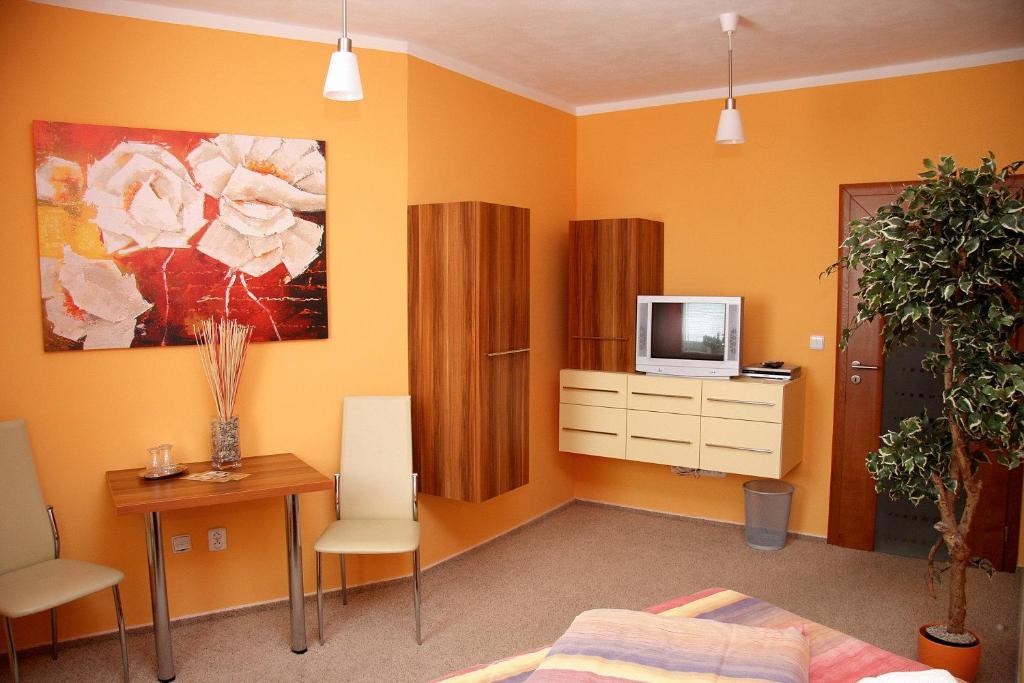 Mahleruv Penzion Na Hradbach Jihlava Zimmer foto